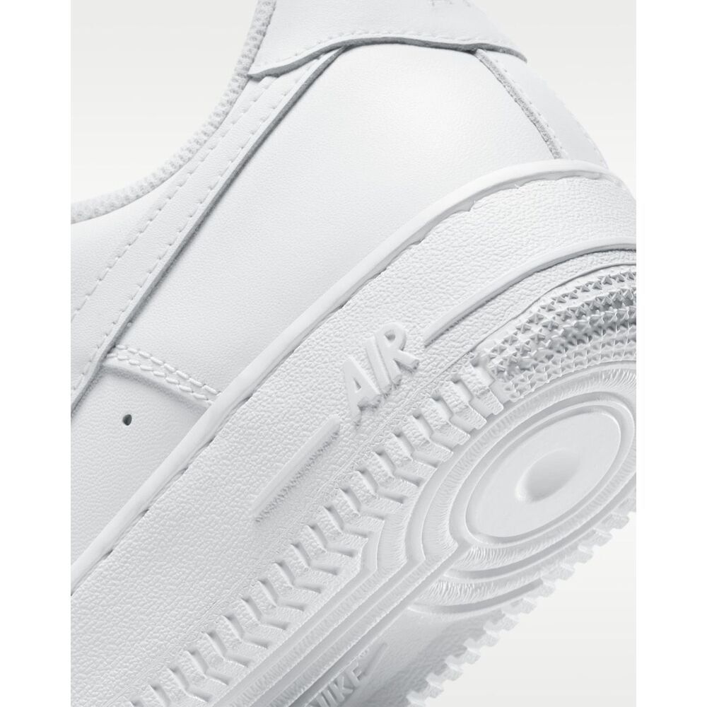 Nike Womens Size 7 Air Force 1's Sneakers Classic White Chunky Streetwear Casual - Picture 15 of 16